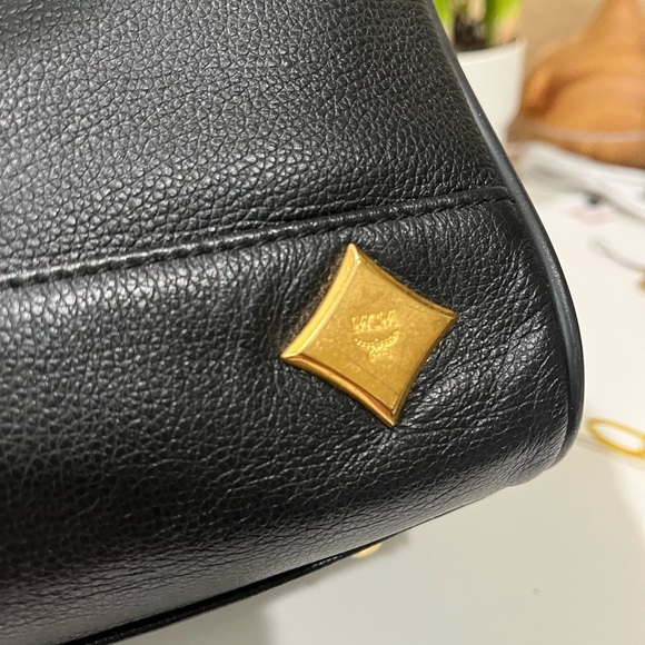 MCM BLACK LEATHER HANDBAG - Picture 8 of 14